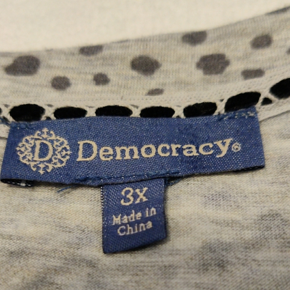 DEMOCRACY. Gray Polka Dot Women's Top - Picture 4 of 7
